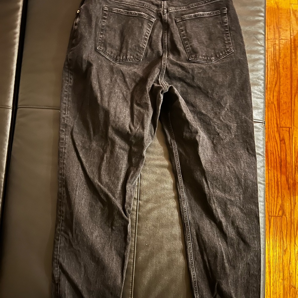 Black 90s Straight Jeans